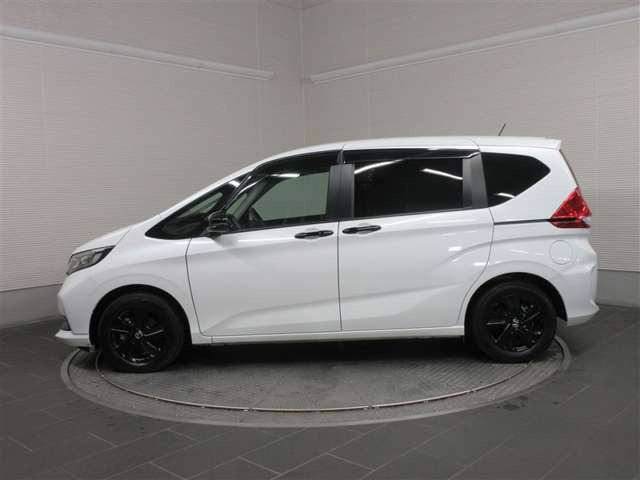 フリード1.5 ハイブリッド G