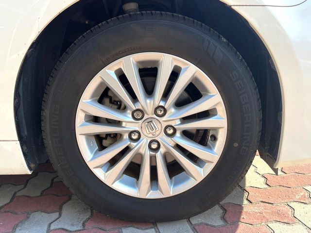 �y����16�C���`�A���~�z�C�[���z�O�ςɃ}�b�`���������A���~�z�C�[���𑕒����Ă���܂��B�e��ЊO�A���~�z�C�[����A�X�^�b�h���X�^�C�����戵�����Ă���܂��B���񂲑��k����������