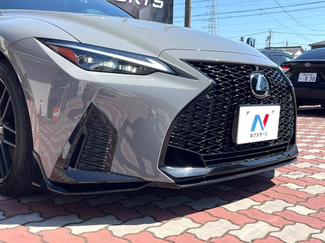 IS300h Fスポーツ モード ブラックIII