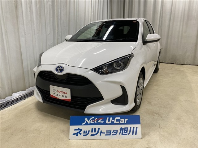 ヤリス1.5 ハイブリッド X E-Four 4WD