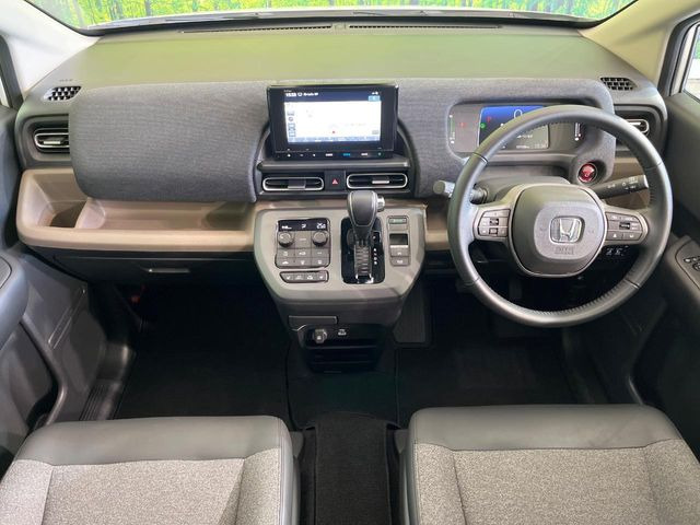 フリード1.5 e:HEV エアー EX