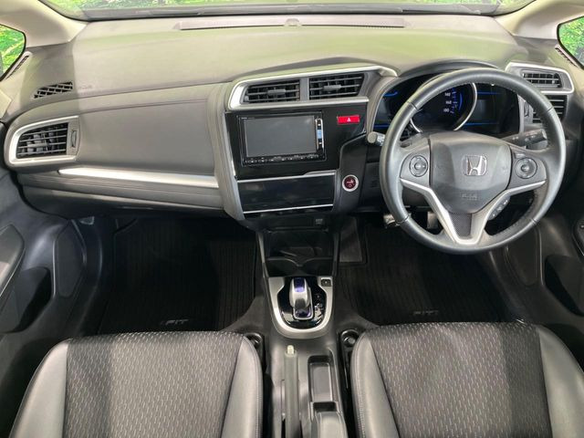 フィット1.5 ハイブリッド Lパッケージ