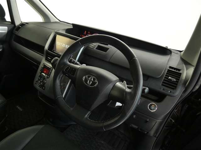 ヴォクシー2.0 ZS 煌III