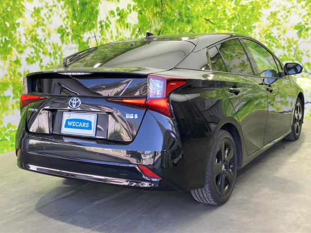 プリウス1.8 S ツーリングセレクション ブラックエディション