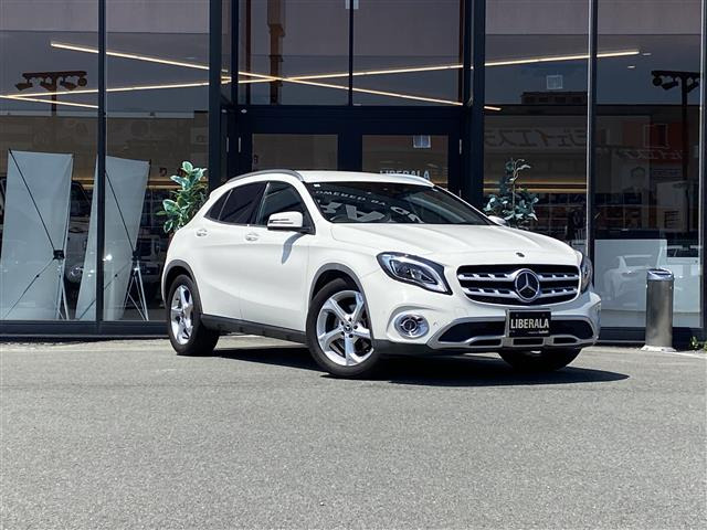 GLAクラスGLA220 4マチック 4WD