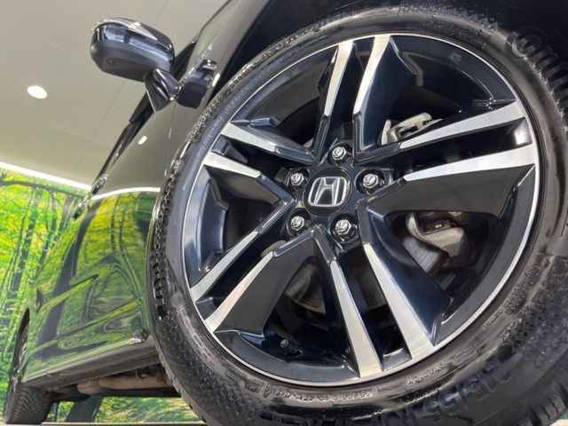 �y����17�C���`�A���~�z�C�[���z�O�ςɃ}�b�`���������A���~�z�C�[���𑕒����Ă���܂��B�e��ЊO�A���~�z�C�[����A�X�^�b�h���X�^�C�����戵�����Ă���܂��B���񂲑��k����������