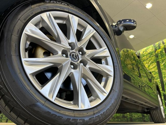 �y����19�C���`�A���~�z�C�[���z�O�ςɃ}�b�`���������A���~�z�C�[���𑕒����Ă���܂��B�e��ЊO�A���~�z�C�[����A�X�^�b�h���X�^�C�����戵�����Ă���܂��B���񂲑��k����������