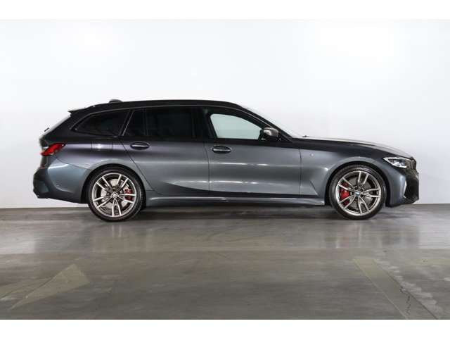 3シリーズツーリングM340i xドライブ 4WD