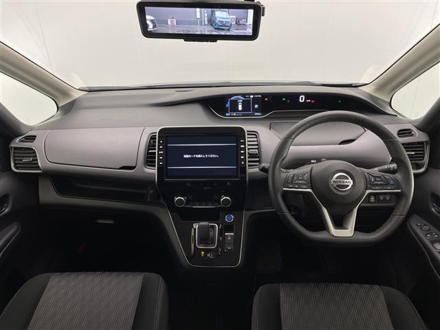 セレナ1.2 e-POWER ハイウェイスターV