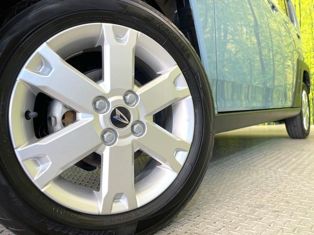 �y�����A���~�z�C�[���z�O�ςɃ}�b�`���������A���~�z�C�[���𑕒����Ă���܂��B�e��ЊO�A���~�z�C�[����A�X�^�b�h���X�^�C�����戵�����Ă���܂��B���񂲑��k����������