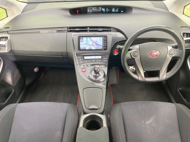 プリウス1.8 S ツーリングセレクション G's