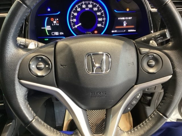 シャトル1.5 ハイブリッド X