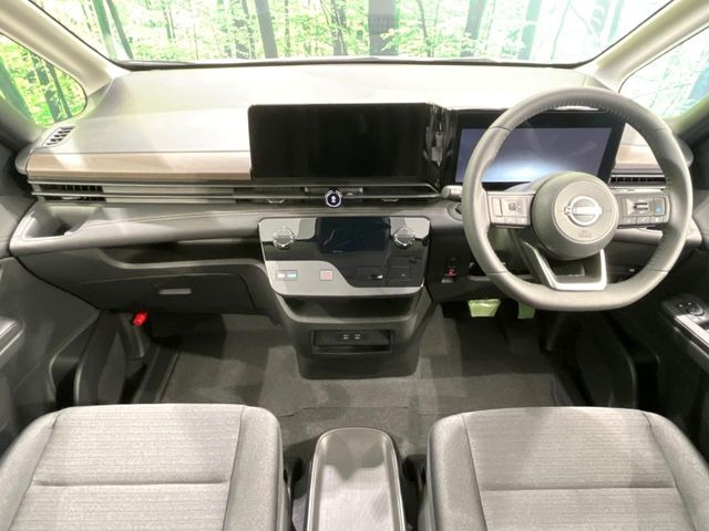 セレナ1.4 e-POWER ハイウェイスターV