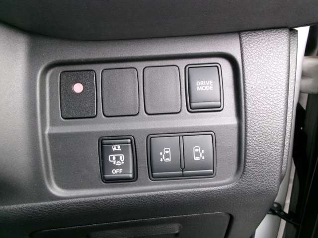 セレナ1.2 e-POWER ハイウェイスターV