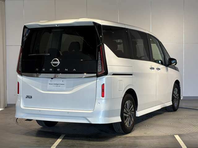 セレナ2.0 ハイウェイスターV