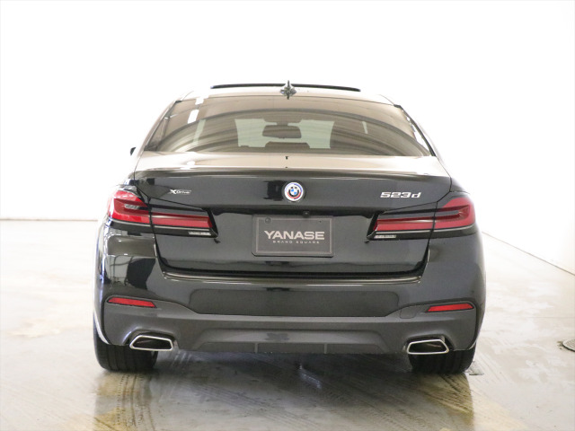 5シリーズセダン523d xドライブ Mスポーツ 4WD