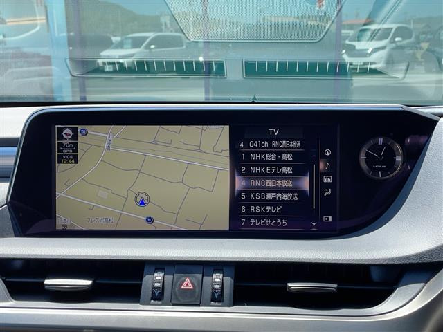 ES300h Fスポーツ