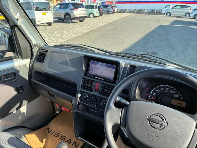 NT100クリッパーDX 4WD