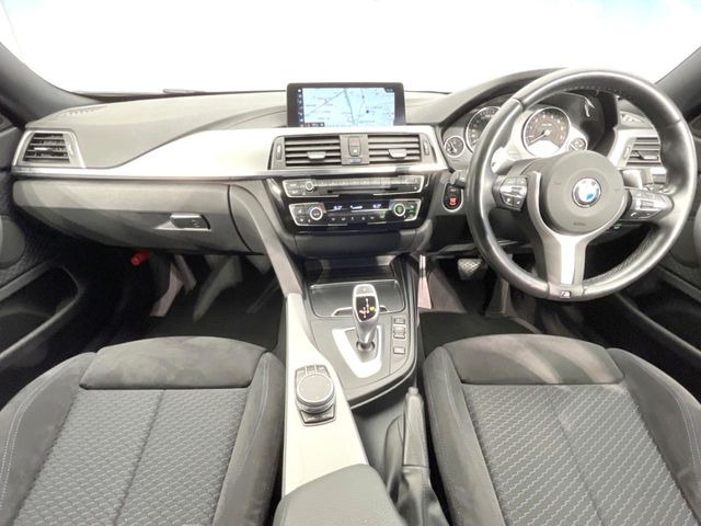 4シリーズグランクーペ420i Mスピリット