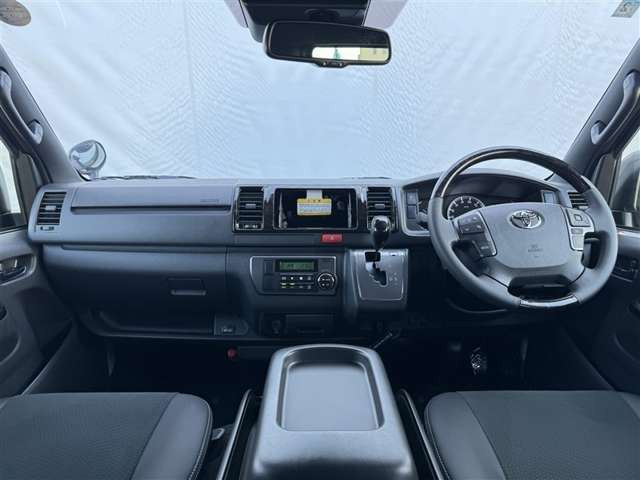 ハイエースバン2.8 スーパーGL ダークプライムII ロング ディーゼル