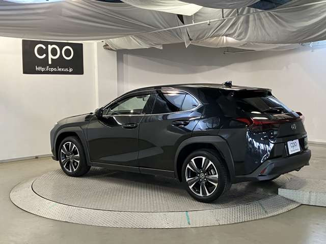 UX250h バージョンL 4WD