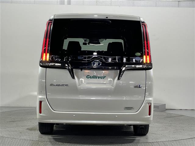 エスクァイアハイブリッド1.8 Gi プレミアムパッケージ ブラックテイラード