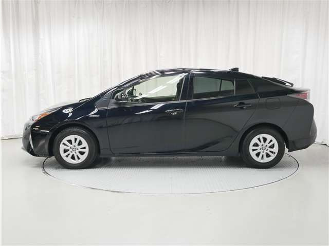 プリウス1.8 S セーフティ プラス E-Four 4WD