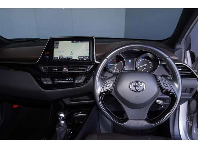 C-HRハイブリッド 1.8 G