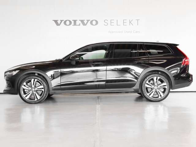 V60クロスカントリーアルティメット B5 AWD 4WD