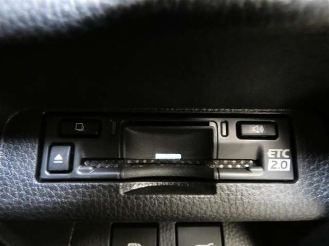 クラウンスポーツ2.5 Z E-Four 4WD