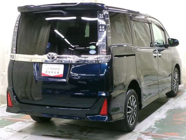 ヴォクシー2.0 ZS 煌II 4WD