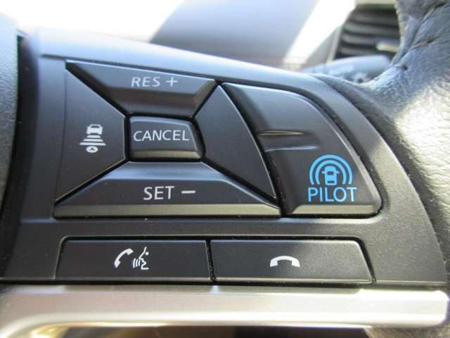 セレナ1.2 e-POWER ハイウェイスターV