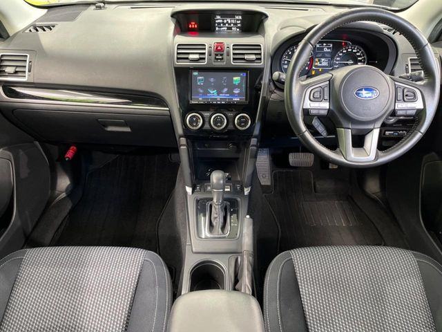 フォレスター2.0 スタイル モダン 4WD