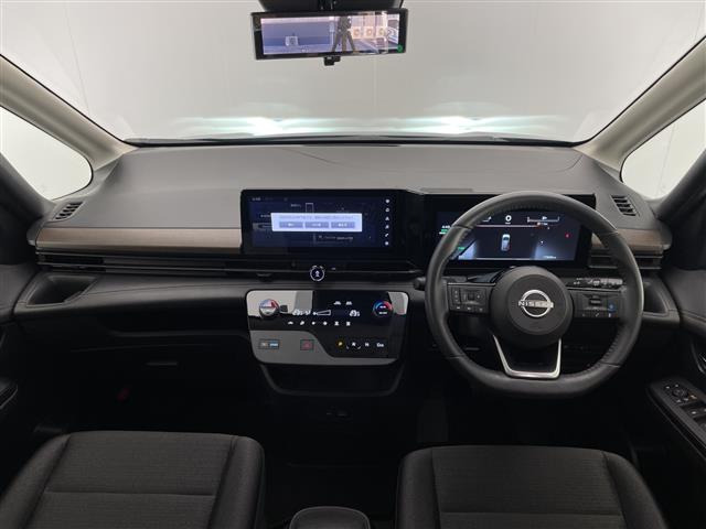 セレナ1.4 e-POWER ハイウェイスターV