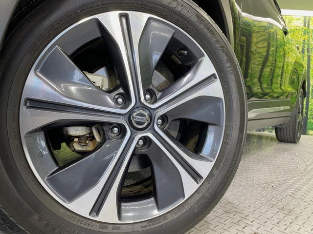 �y����17�C���`�A���~�z�C�[���z�O�ςɃ}�b�`���������A���~�z�C�[���𑕒����Ă���܂��B�e��ЊO�A���~�z�C�[����A�X�^�b�h���X�^�C�����戵�����Ă���܂��B���񂲑��k����������