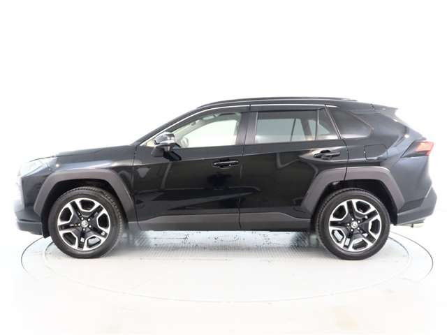 RAV42.0 アドベンチャー 4WD