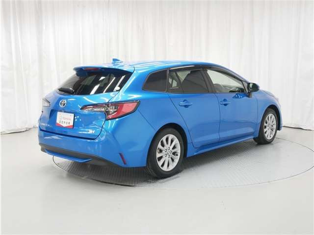 カローラツーリング1.8 ハイブリッド G E-Four 4WD