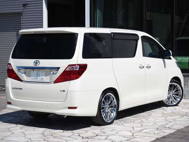 【良質かつ格安のお車をご提供する】が当店の最大のモットー。人と人との出会いを大切に致します。■クローバーカーズ TEL:0078-6002-236942■