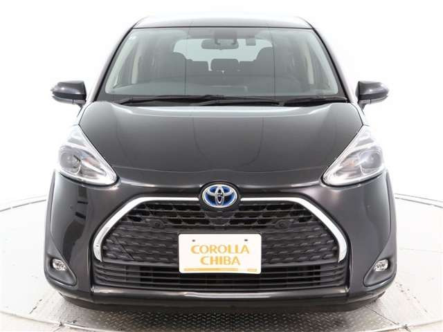 シエンタハイブリッド 1.5 G クエロ