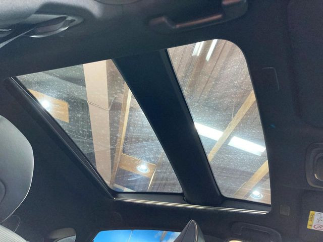 クラウンスポーツ2.5 Z E-Four 4WD