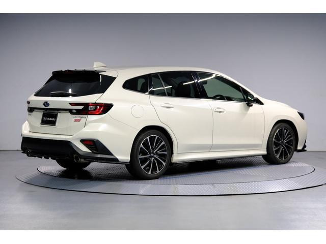 レヴォーグ1.8 STI スポーツ EX 4WD