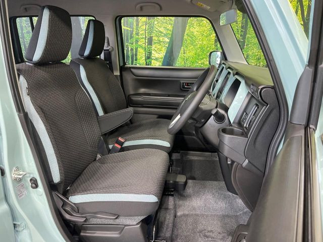 もちろん車内はキレイです♪よりクリーンな状態をキープしたいお客様には『ナノゾーンコート』がおすすめ!新型コロナウイルス対策や、除菌・消臭に効果を発揮し多くの方にご好評いただいております。