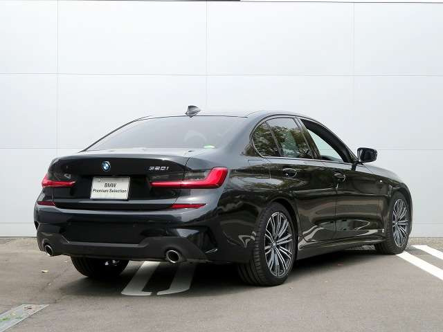 3シリーズセダン320i Mスポーツ