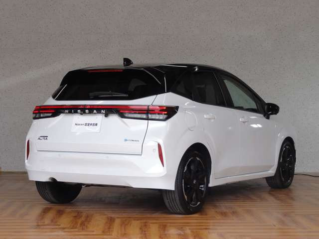 ノートオーラ1.2 G 90周年記念車