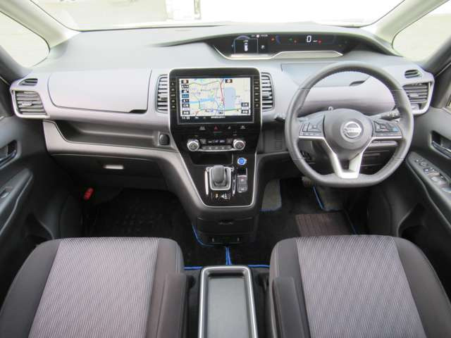 セレナ1.2 e-POWER ハイウェイスターV