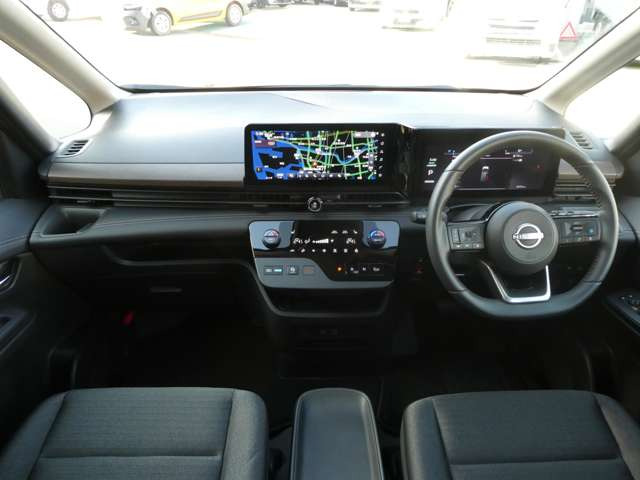 セレナ1.4 e-4ORCE ハイウェイスターV 4WD