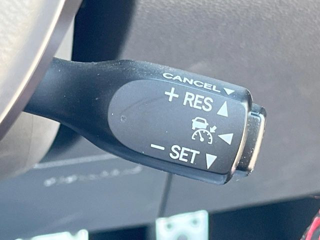 【ツーリングアシスト】幅広い車速域で、アクセル・ブレーキ操作を自動でアシスト。渋滞ストレスから高速巡航まで、様々なシーンで運転負荷を軽減してくれます♪