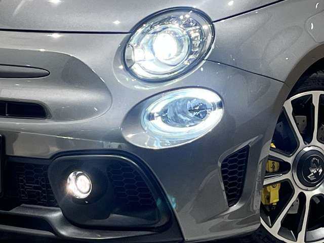 アバルト695ツーリズモ