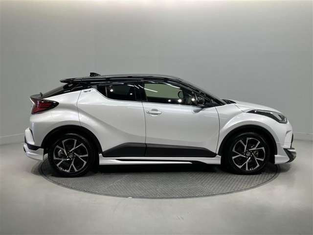 C-HRハイブリッド 1.8 G