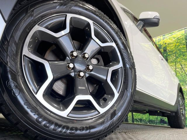 �y����17�C���`�A���~�z�C�[���z�O�ςɃ}�b�`���������A���~�z�C�[���𑕒����Ă���܂��B�e��ЊO�A���~�z�C�[����A�X�^�b�h���X�^�C�����戵�����Ă���܂��B���񂲑��k����������